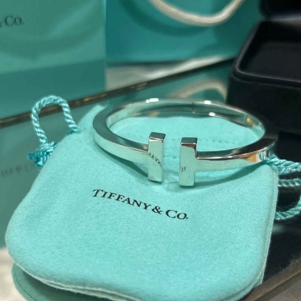 Tiffany & Co T square Bracelet in Sterling Silver 925 W/ gift pouch, boxes & bag